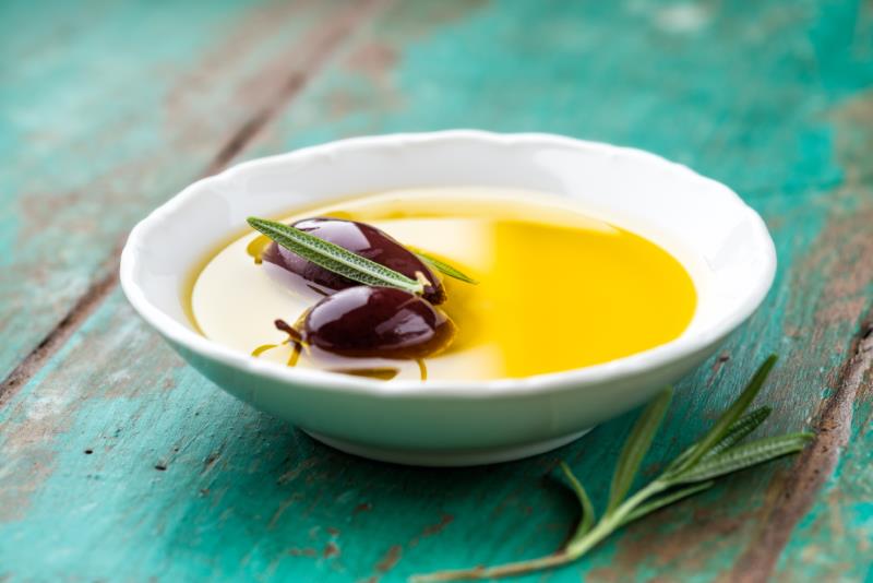 Wundermittel Olivenöl: 6 ungeahnte Anwendungen im Haushalt